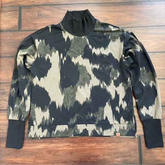 Alpine Design Camo Mockneck Sweatshirt - Picture 4 of 10